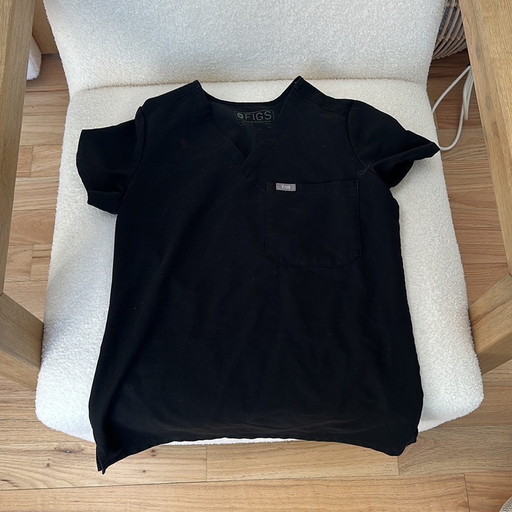 Fig scrub top